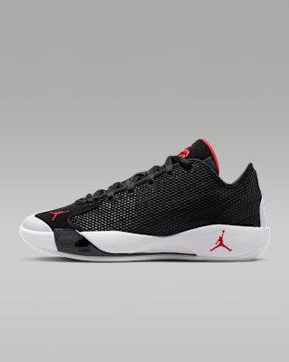 Luka 77 Basketball Shoes. Nike.com